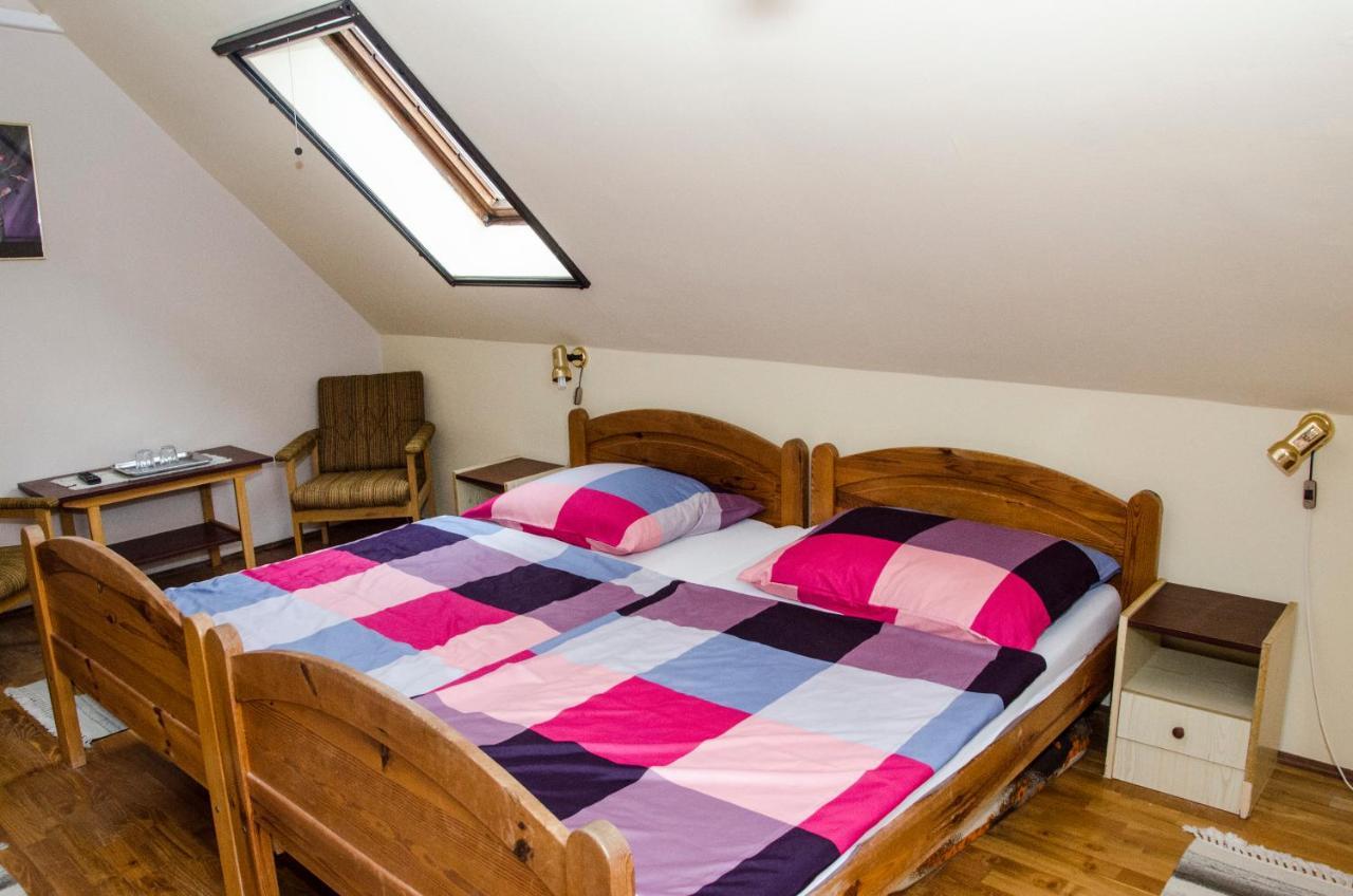Pigal Panzio Bed & Breakfast Badacsonyors Bagian luar foto