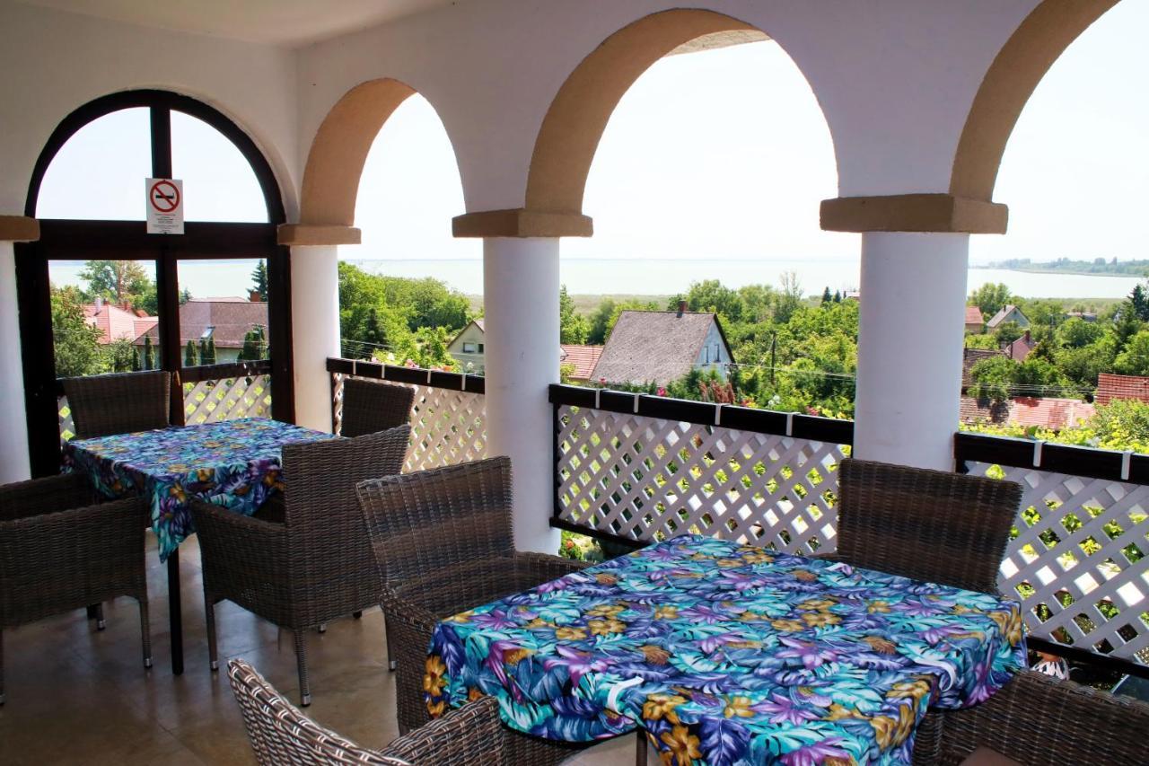 Pigal Panzio Bed & Breakfast Badacsonyors Bagian luar foto