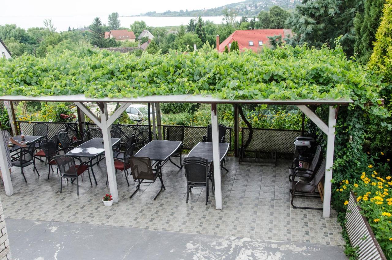 Pigal Panzio Bed & Breakfast Badacsonyors Bagian luar foto