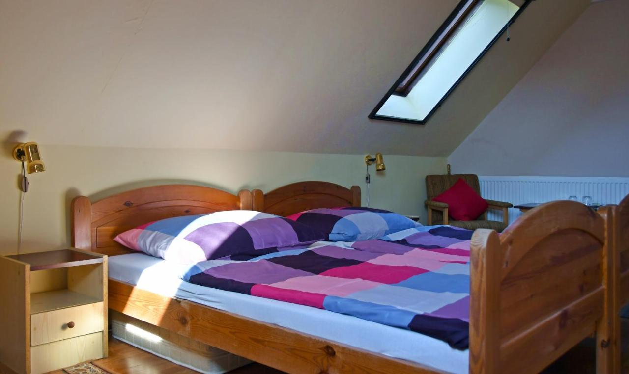 Pigal Panzio Bed & Breakfast Badacsonyors Bagian luar foto
